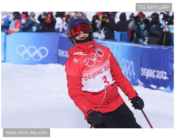 自由式滑雪女子坡面障碍技巧决赛：谷爱凌携队友韩林杉、刘梦婷冲击中国军团冬奥首金
